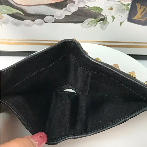 Valentino Garavani Rockstud Leather Trifold Wallet 😍🖤🔥 - Picture 7 of 17